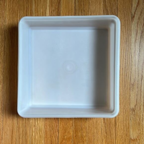 Vintage Tupperware Snack-Store 514-19 Storage Container 9x9 - Picture 4 of 7